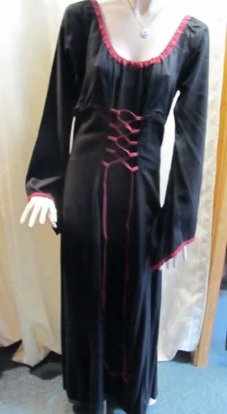 Ladies Medieval Dress Black